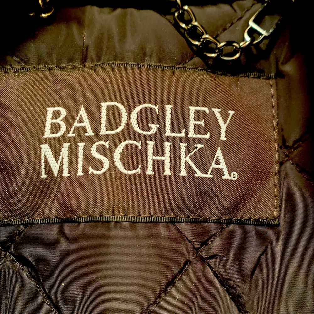 A gorgeous Badgley Mischka coat! In perfect new condition.